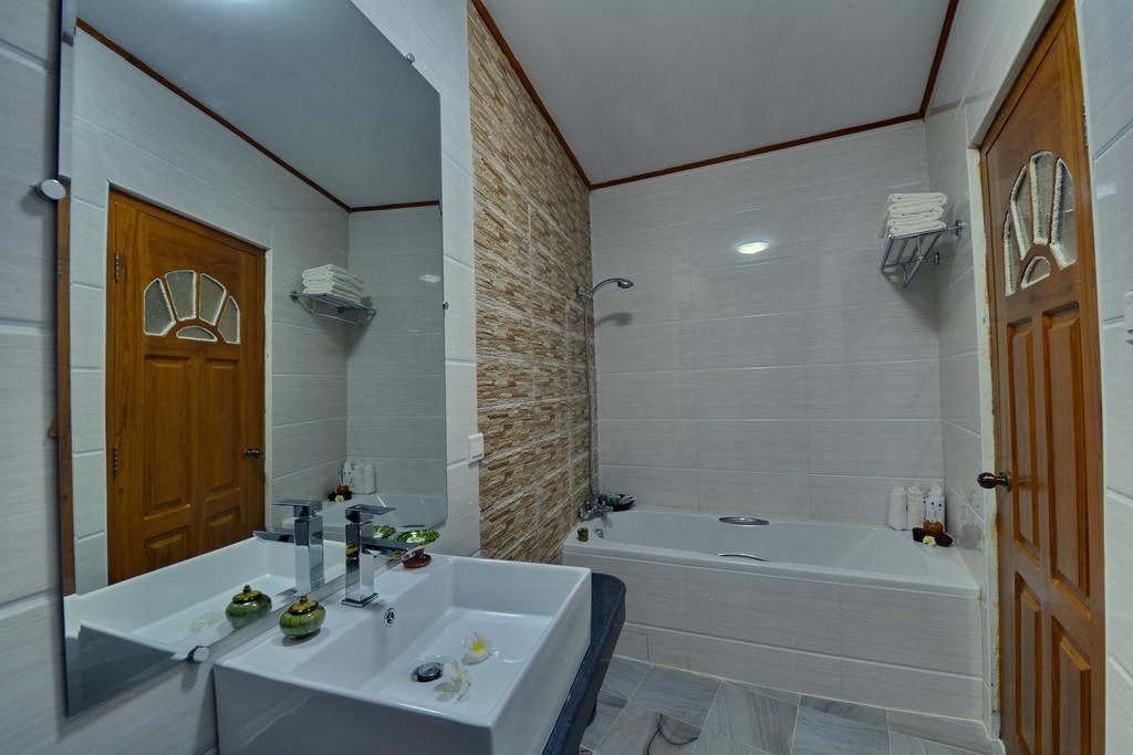Innwa Motel Баган Екстер'єр фото